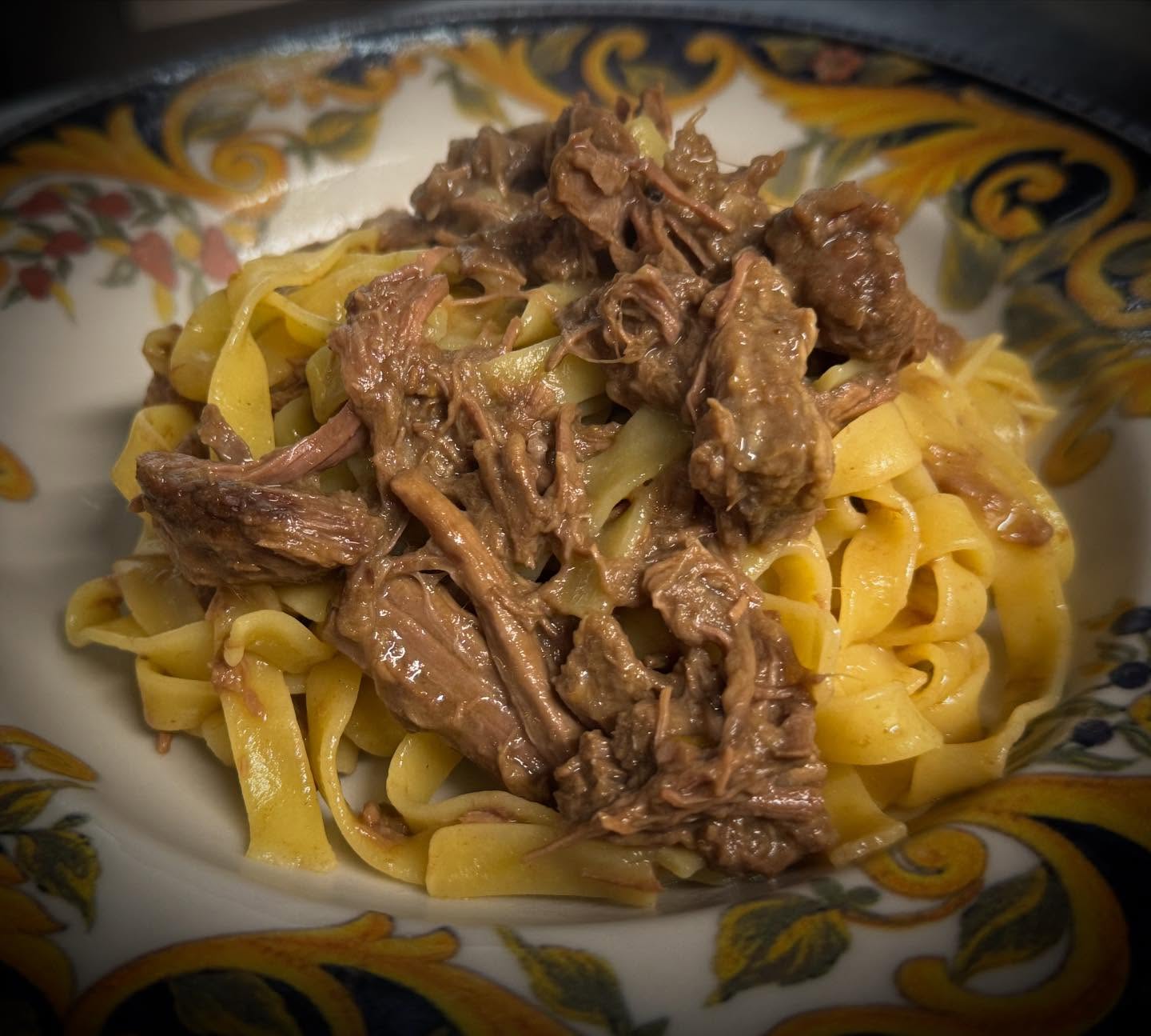 Fettuccine al ragù di cervo — Osteria dal Cavaliere